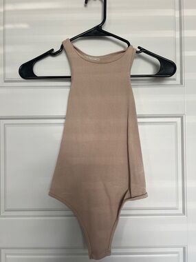 PrettyLittleThing Nude Ribbed High Neck Bodysuit